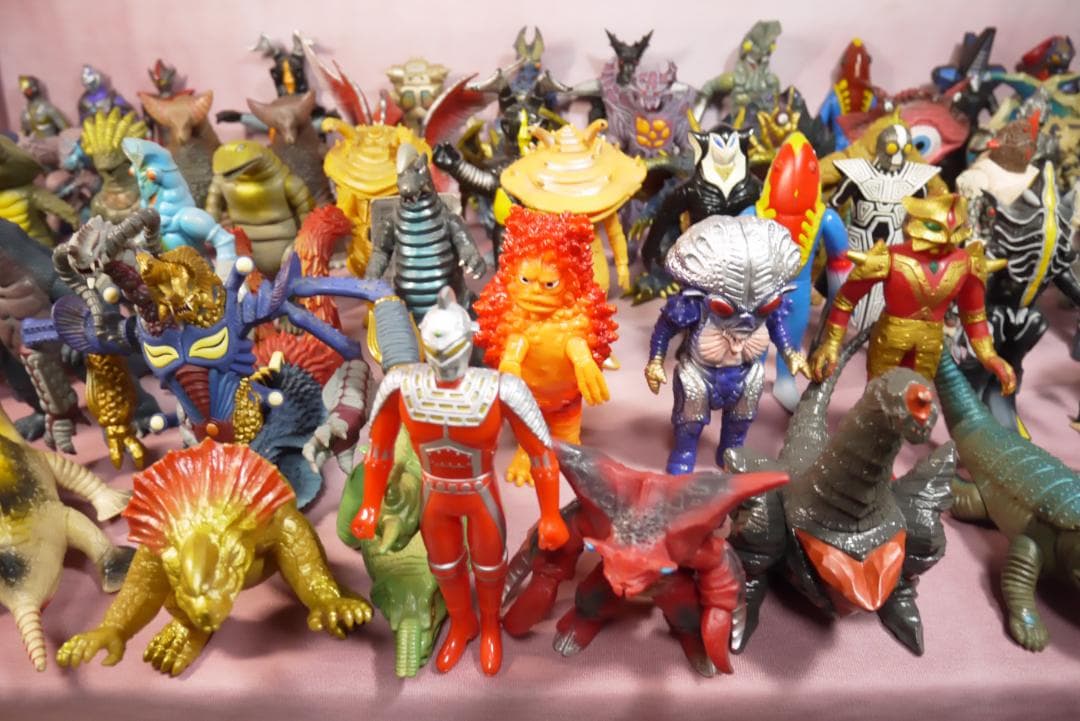 ウルトラ怪獣シリーズ　ギガキマイラ　など　怪獣ソフビ　68体