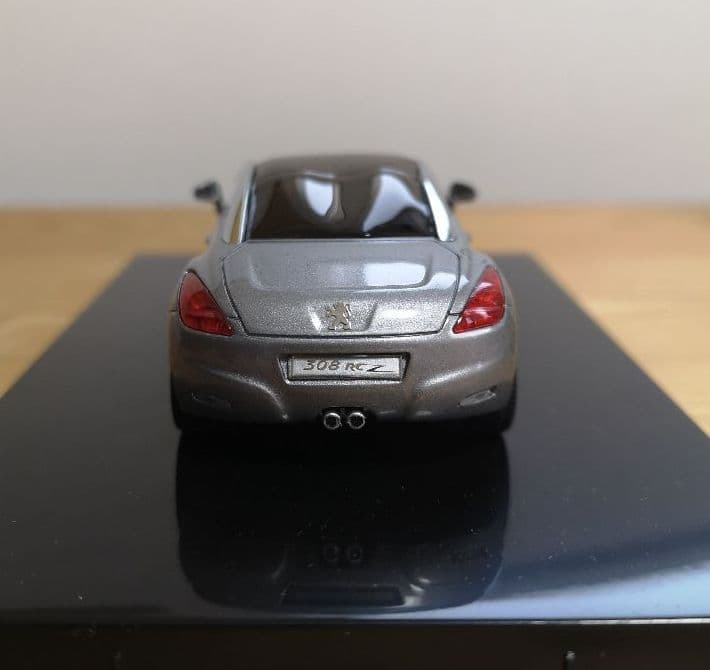 プジョーRCZ　1/43 ミニカー
