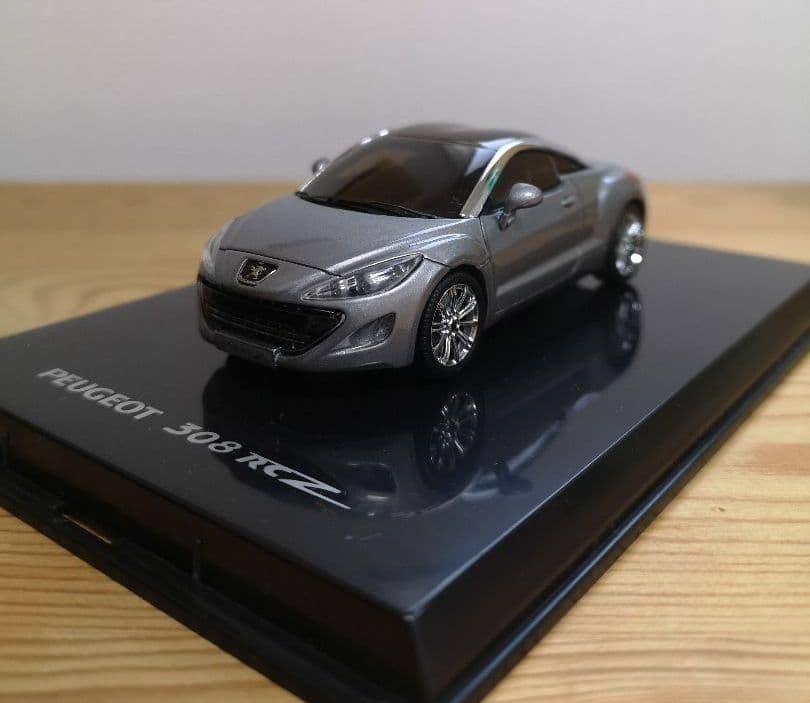 プジョーRCZ　1/43 ミニカー