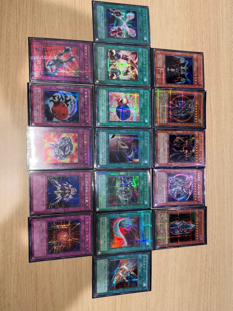 【オークション】遊戯王カードまとめ売り ブラマジレリーフ含むキラ多数131枚