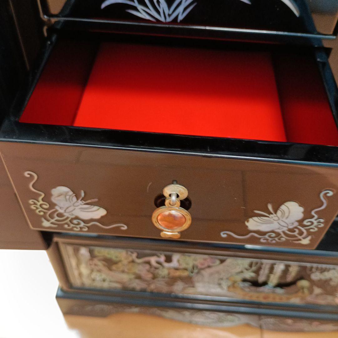 【訳あり】韓国伝統工芸 螺鈿細工 小箪笥 鳳凰・鶴・亀金具 卓上キャビネット