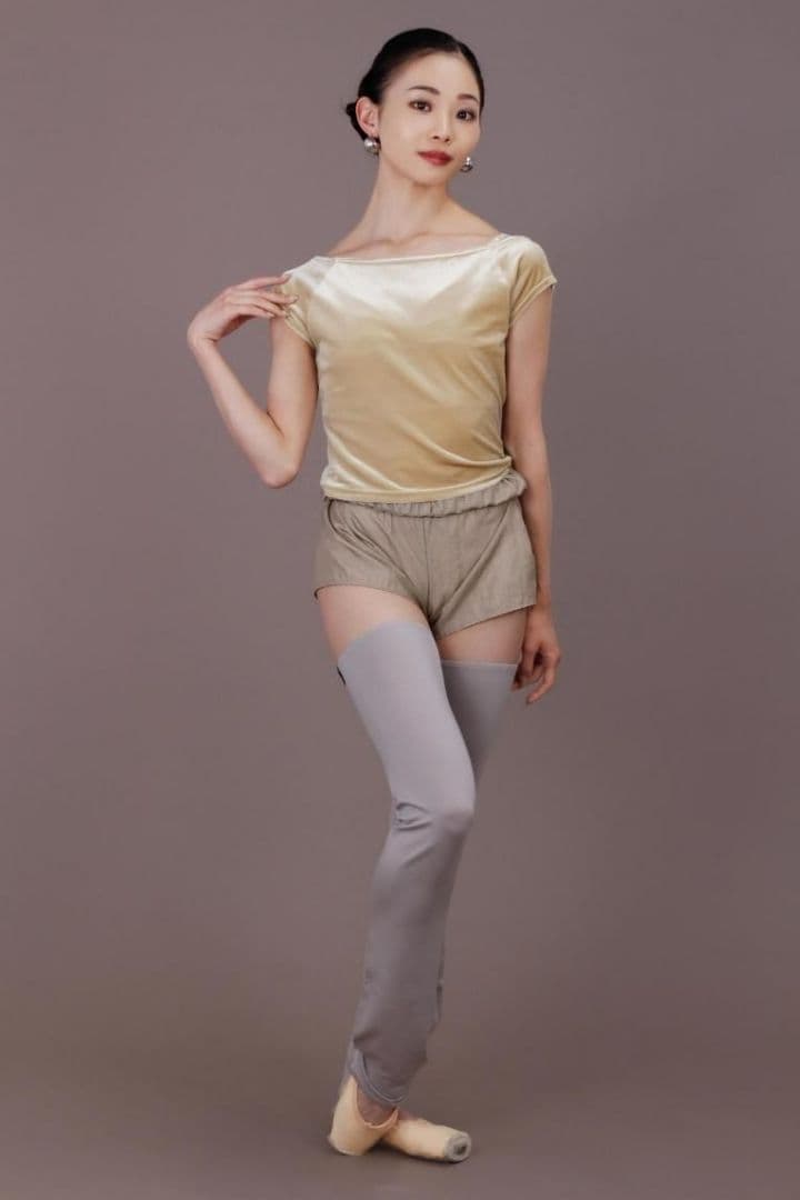 unoa　ウノア　トップス　Velour　Champagne dress　美品