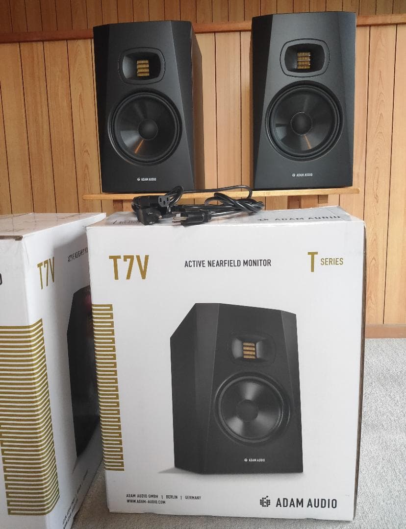 ADAM AUDIO T7V スタジオモニター