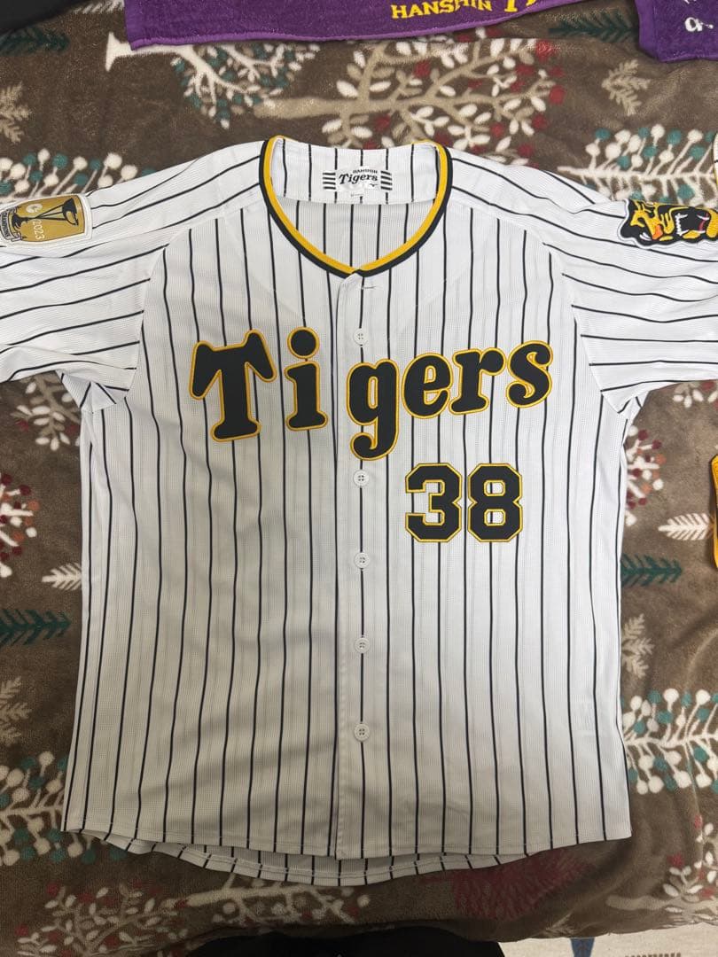 まとめ 阪神タイガース ユニフォーム Tシャツ タオル 計7点