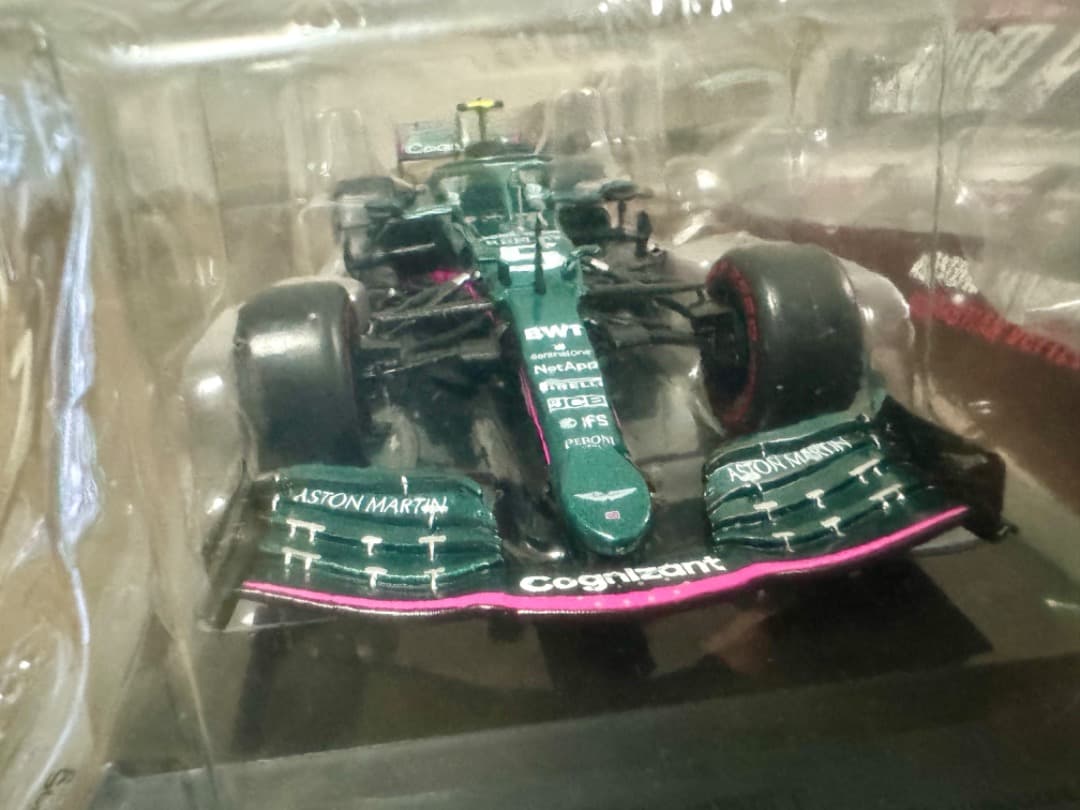 日本未発売　ビッグスケールF1コレクション　アストンマーティン AMR21