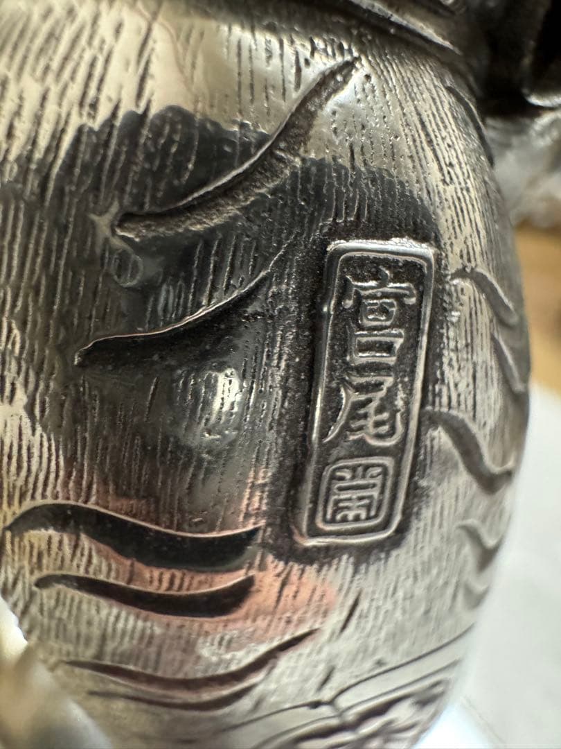 純銀刻印あり。宮尾？作者名？　太田道灌　1462g 材質不明　木箱付き