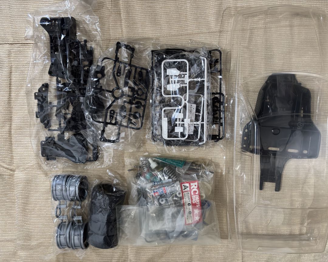 TAMIYA VOLVO 850 BTCC 1/10 RCカー未使用品