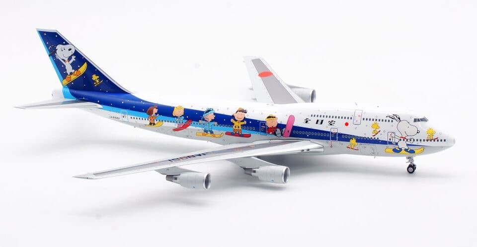 航空機・ヘリコプター ANA B747-400 JA8961 Snoopy