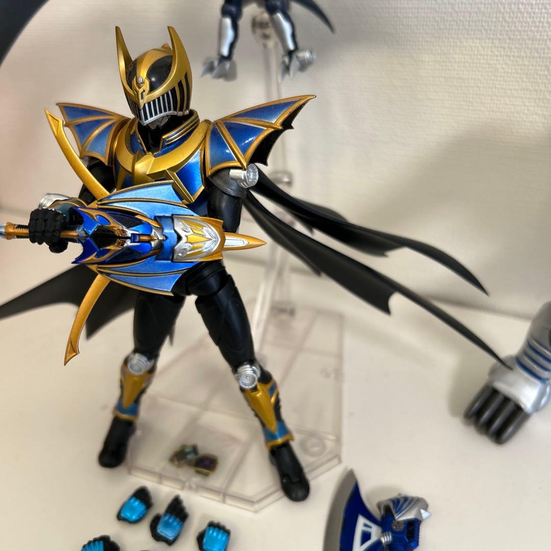 S.H.figuarts フィギュアーツ 仮面ライダー龍騎ミラーモンスター 真骨