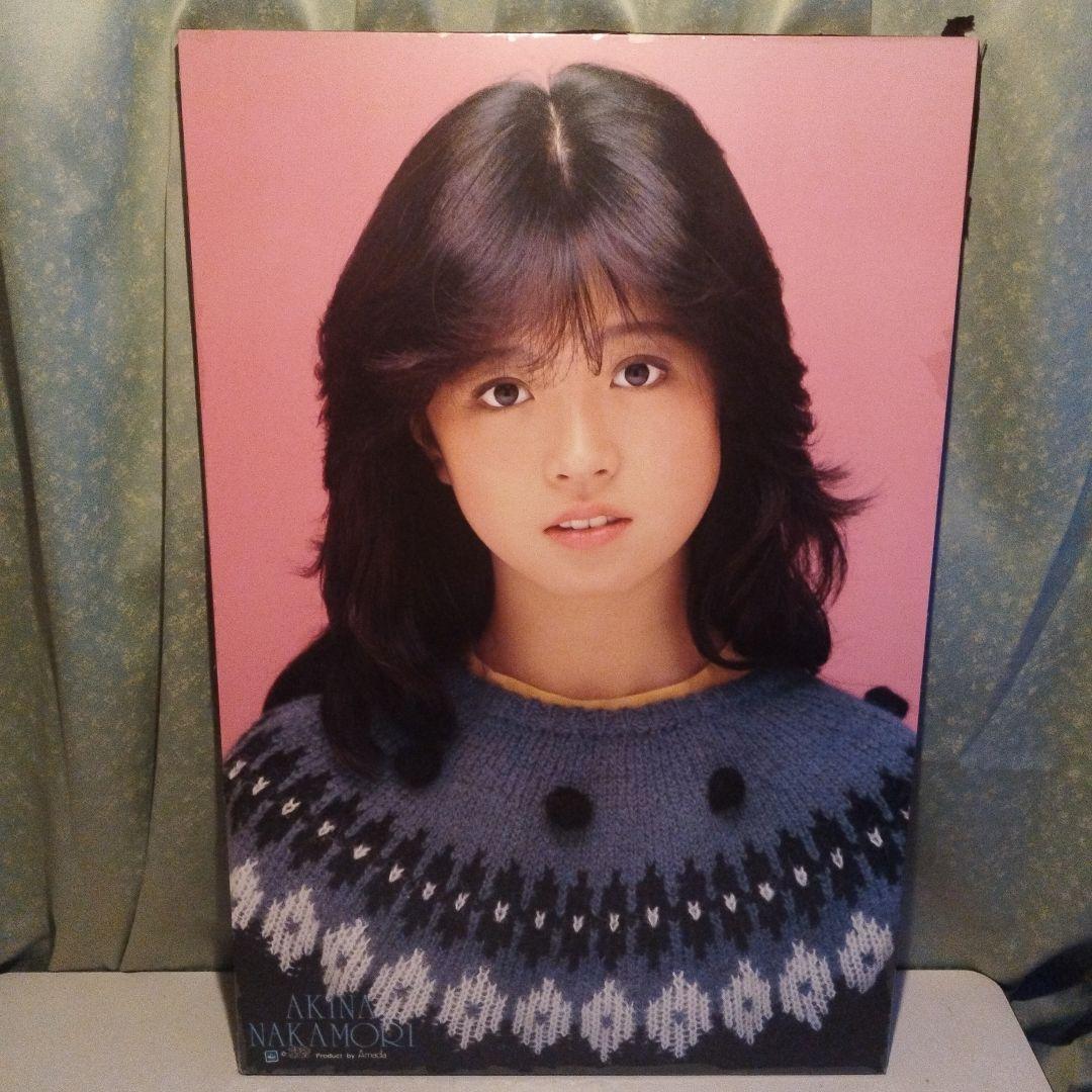 中森明菜　当時物　パネルポスター　高さ90cm 横幅60cm 大き目