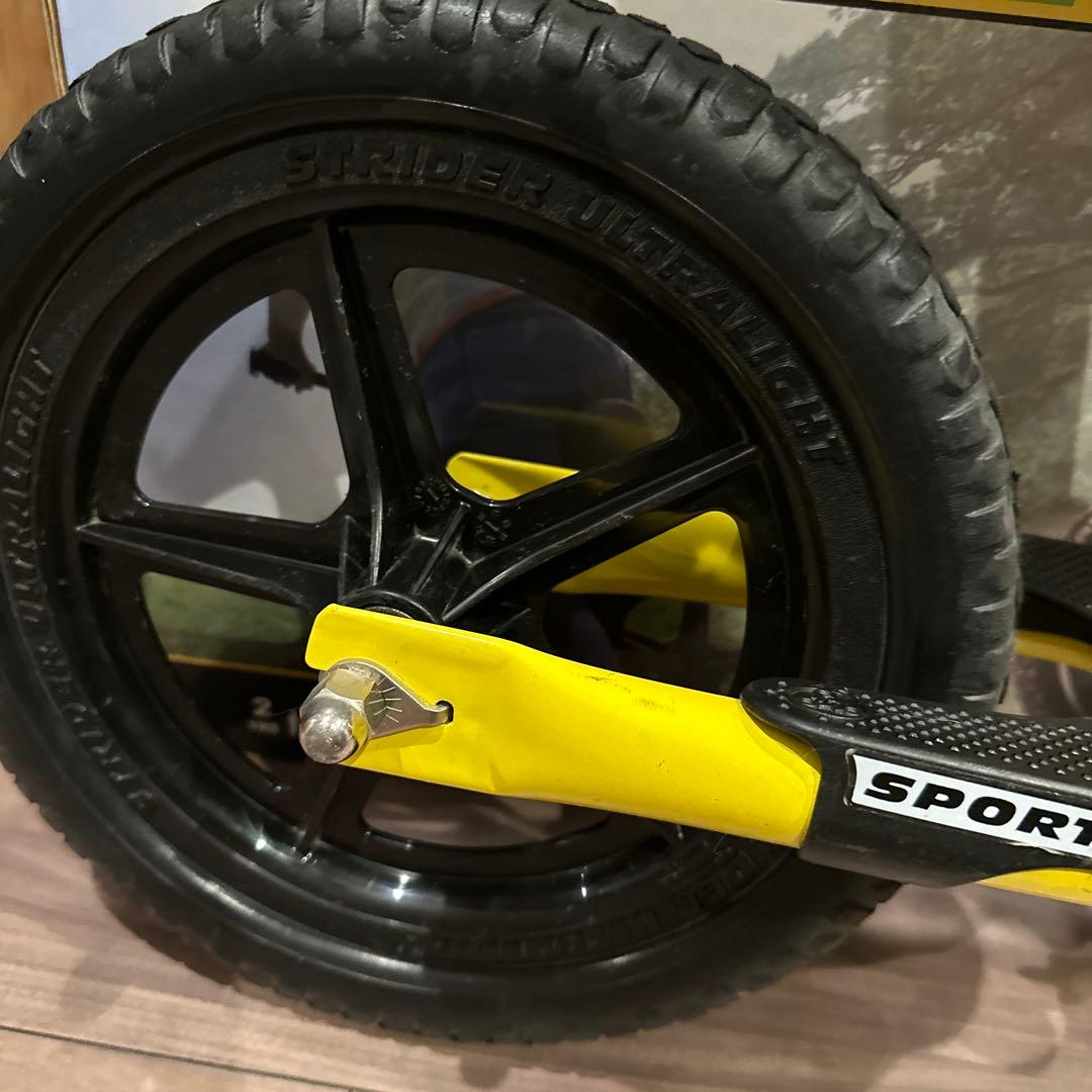 ストライダー　スポーツモデル　12インチ　日本正規品　キャリーバック