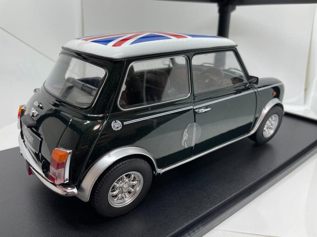 305-038 KK 1/12 ミニ クーパー RHD ブラック