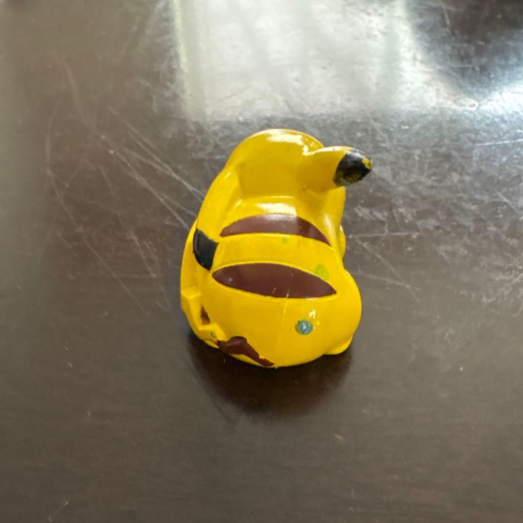 貴重　はつゆめポケモンフィギュア　ピカチュウ　モンコレ