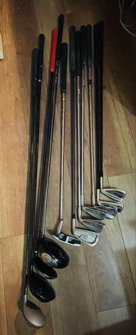 再値下げ:HONMAキャディーバッグ ゴルフクラブセット 練習ボール付き 初心者