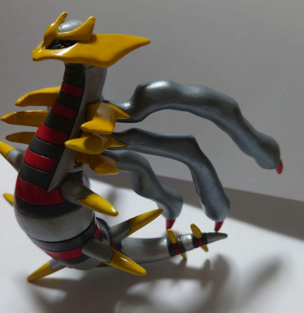 非売品 組立 ポケモン　ギラティナ　オリジンフォルム フィギュア