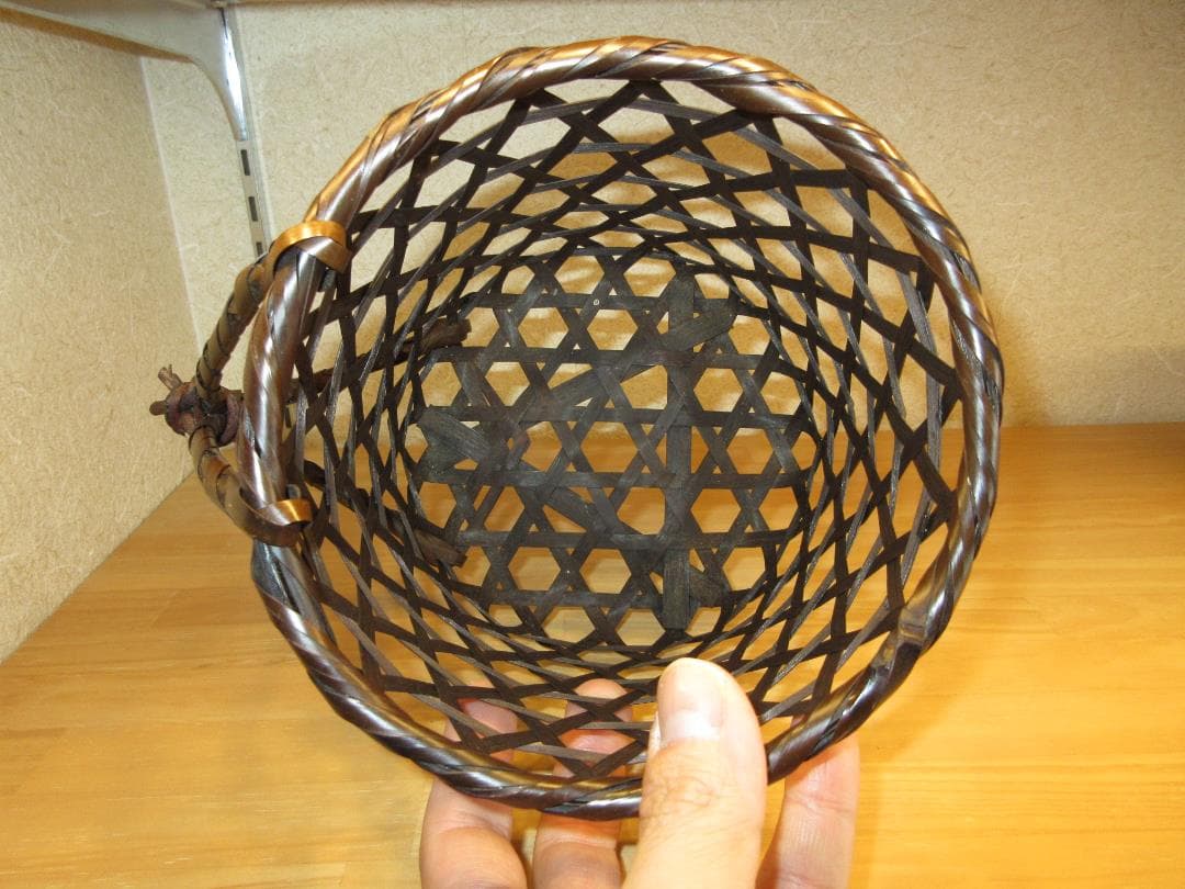 送料込【逢絢亭】茶道具 背負籠 染竹 上塗竹入子 竹泉作 木製 紙箱入り
