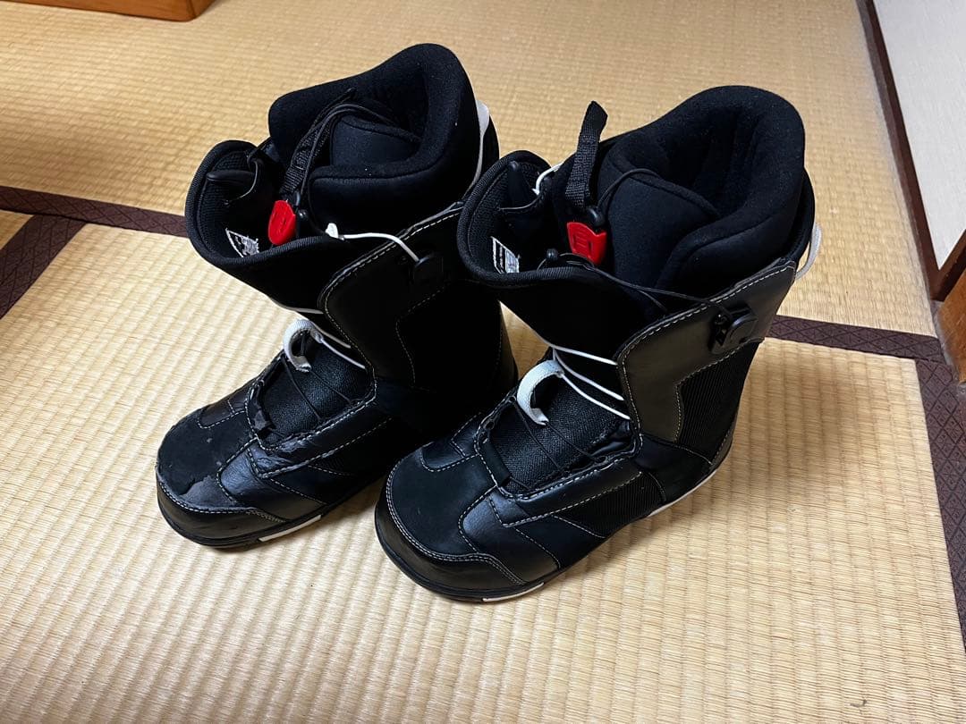 美品　スノーボードブーツ