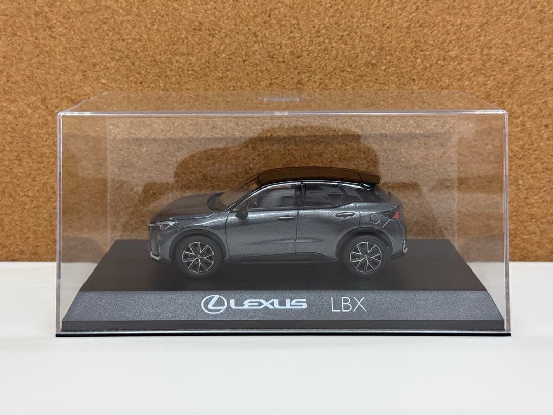 【新品】京商 レクサスLBX ミニカー ソニッククロム 1/43