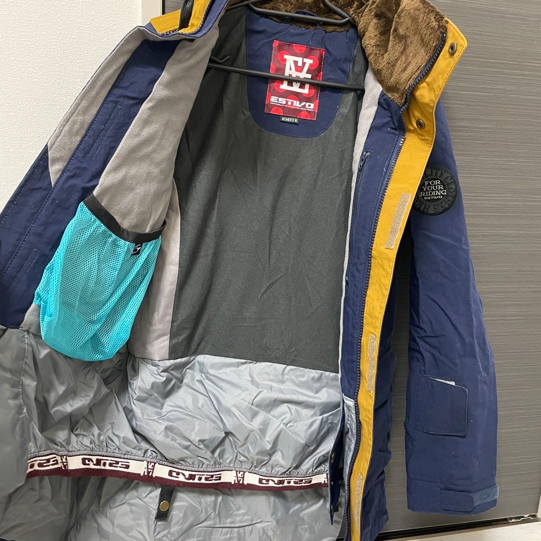 【美品】スノーボードウエア(女性)上下セット　※単品購入も相談可