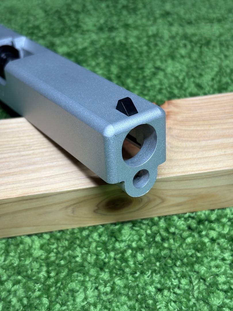 サイドアームズ　東京マルイ グロック17Gen3 スライド　サイト　エンジン付き