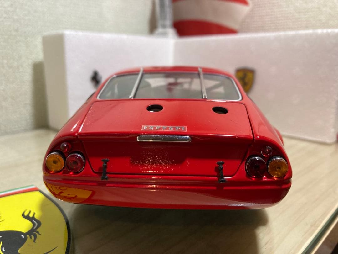 ミニカー FERRARI 365 GTB/4 COMPETIZIONE 1:18