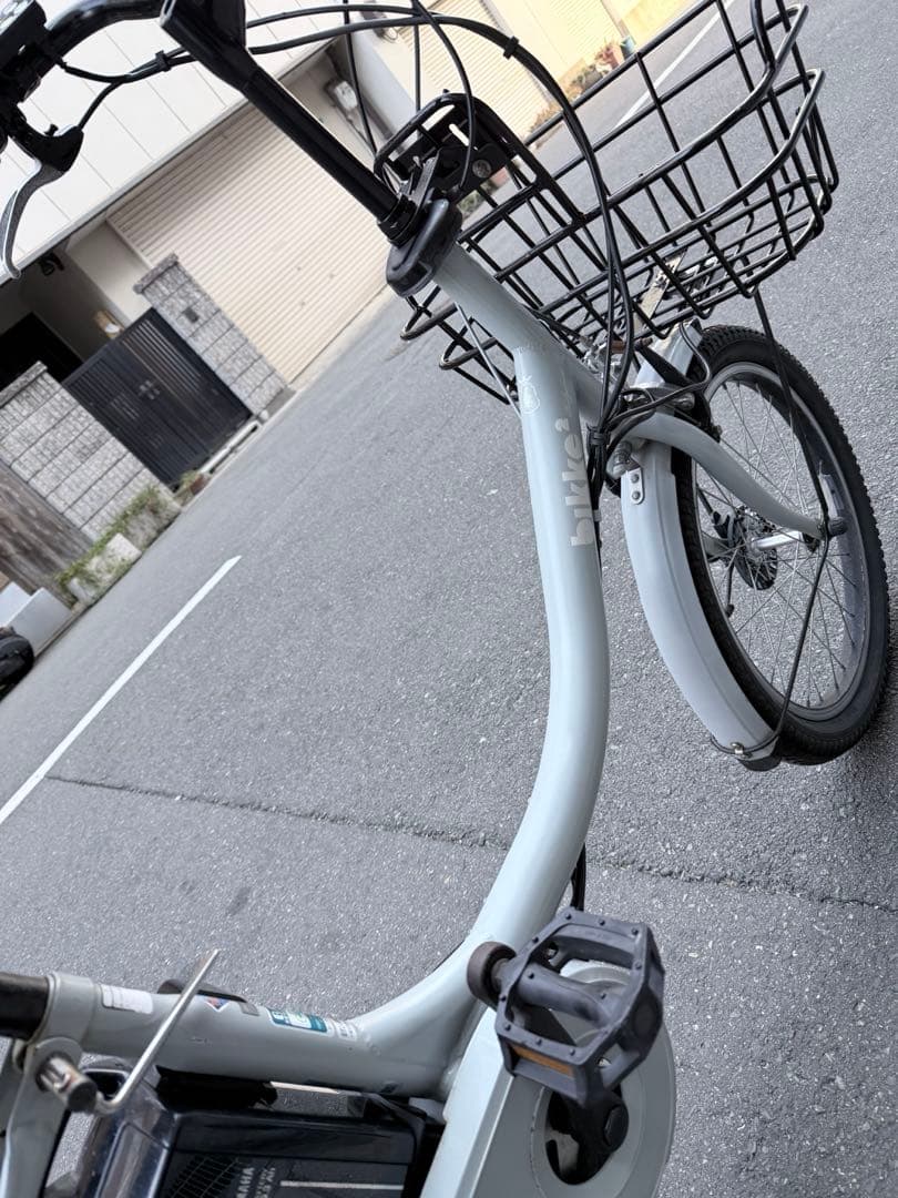 大阪府　子供乗せ　ブリヂストン　電動アシスト自転車 チャイルドシート付き グレー