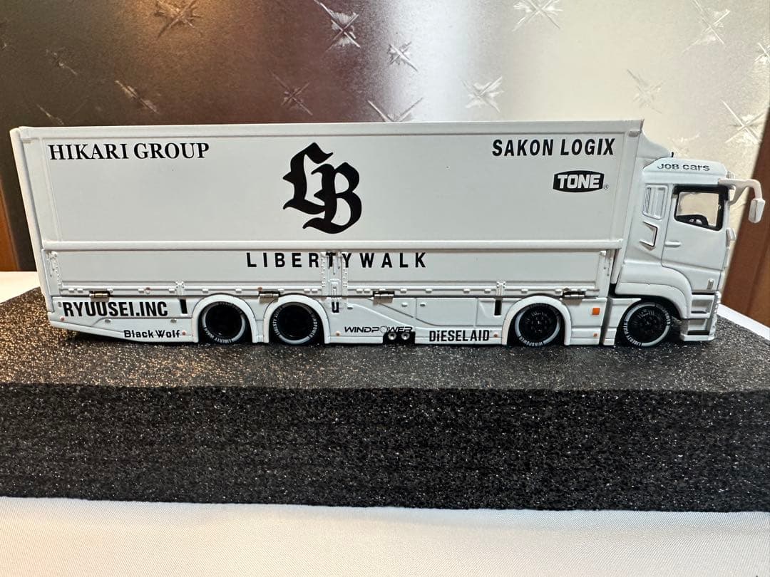 GCD 三菱ふそう リバティーウォーク トラック 1/64 LBWK