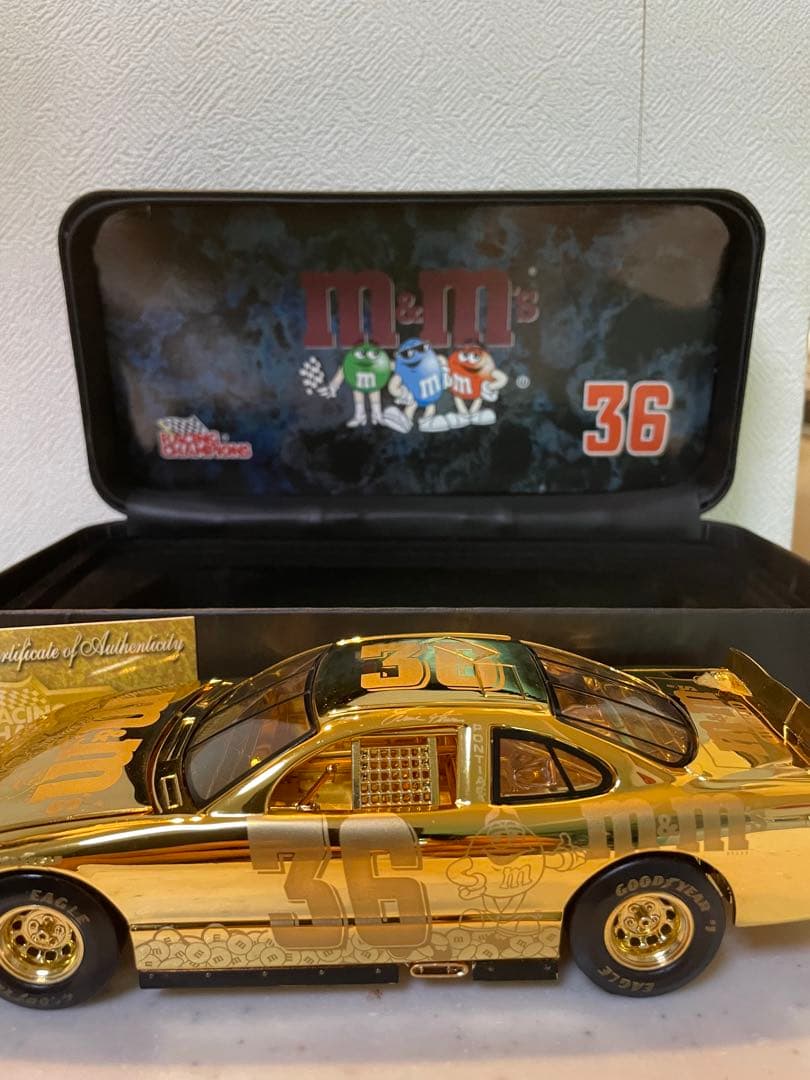 希少！金メッキ！ナスカー　ミニカー　M&M 1/24スケール　24Kゴールド