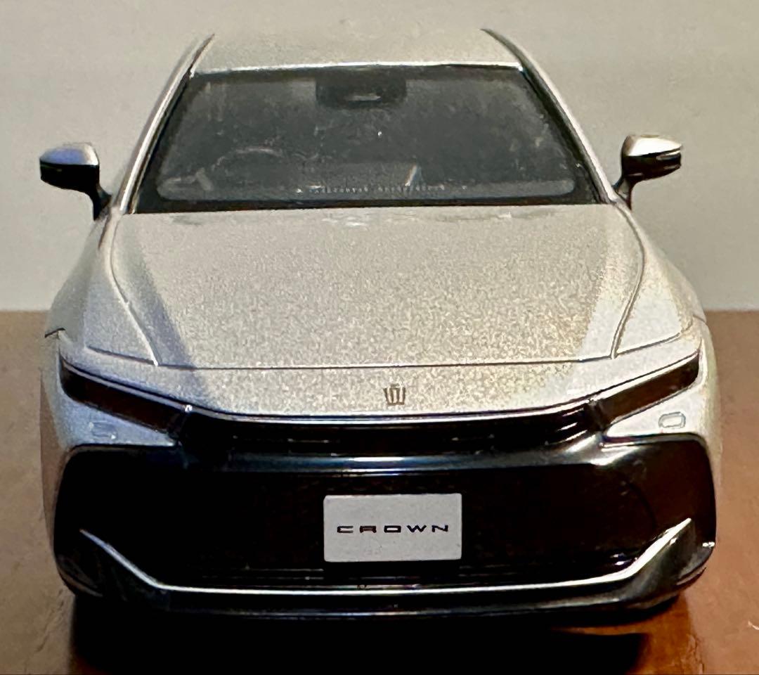 トヨタ クラウンクロスオーバー カラーサンプル ミニカー 非売品 シルバー系