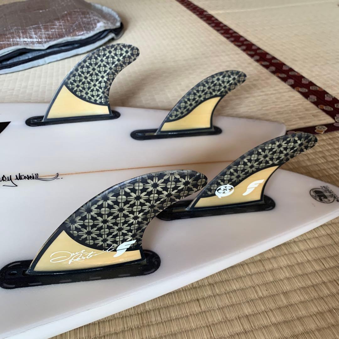 購入済商品　ギャリーマクネイル　CV2