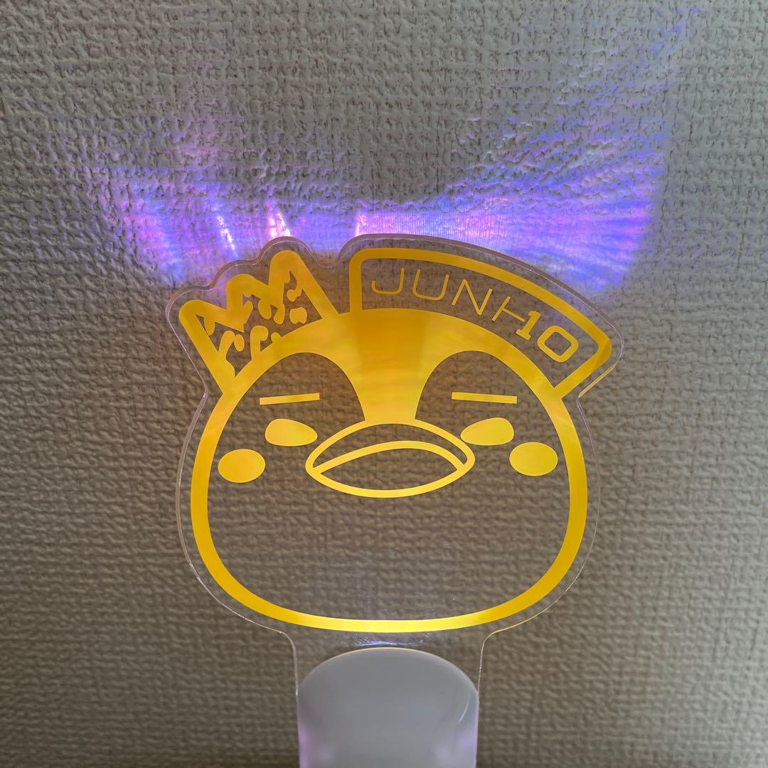 2PM JUNHO ジュノ　ペンライト イエロー ペンペン　皇帝ペンペン