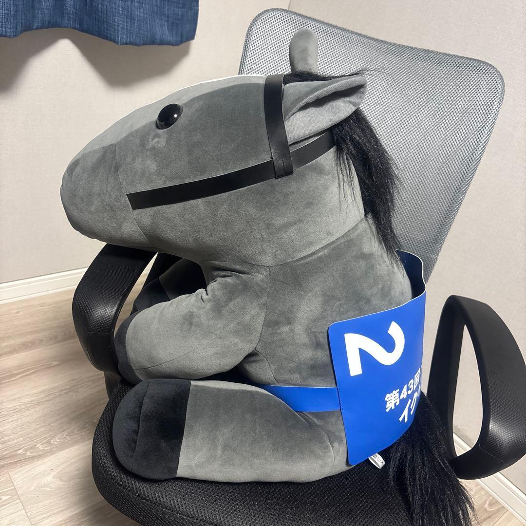 〖美品〗イクイノックス でかモッチぬいぐるみ