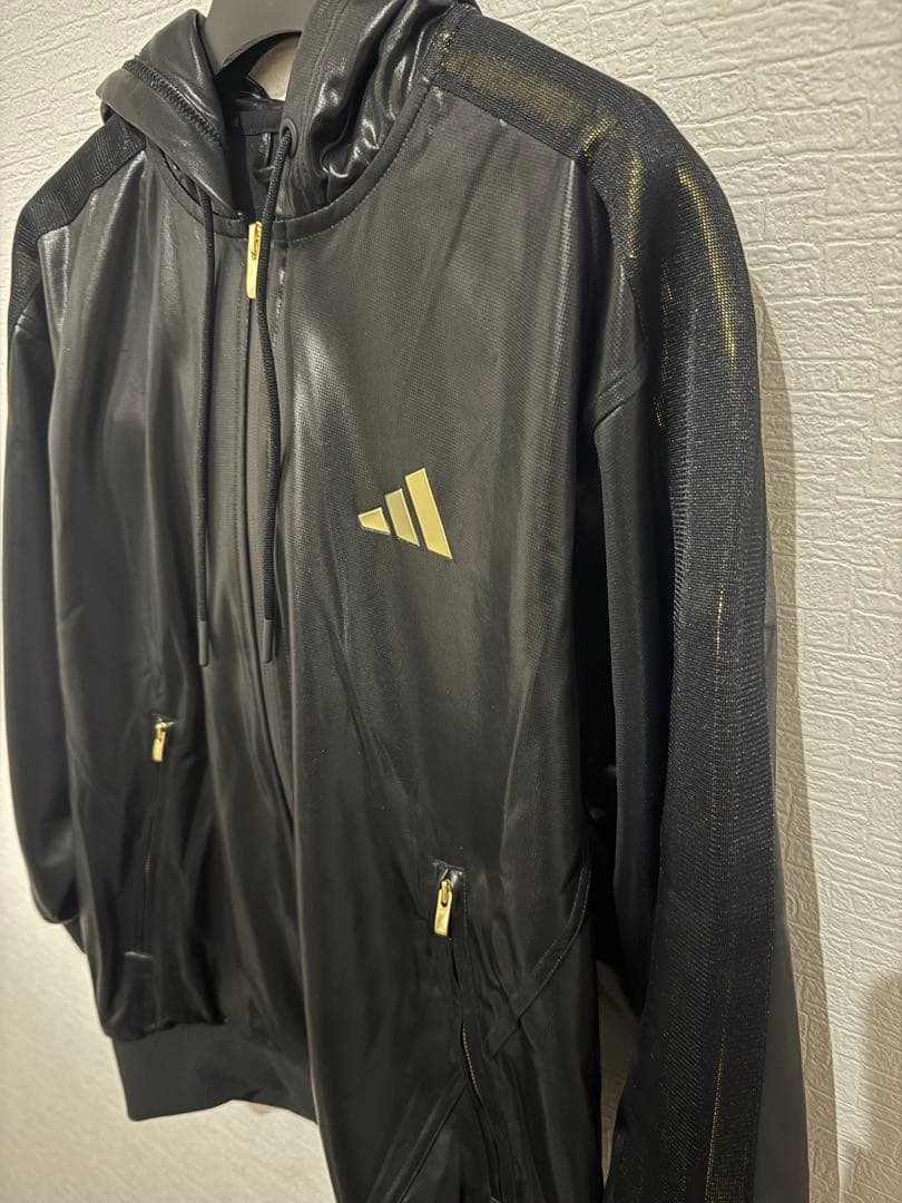 adidas フード付き コーティング ジャケット ジャージ ブラック