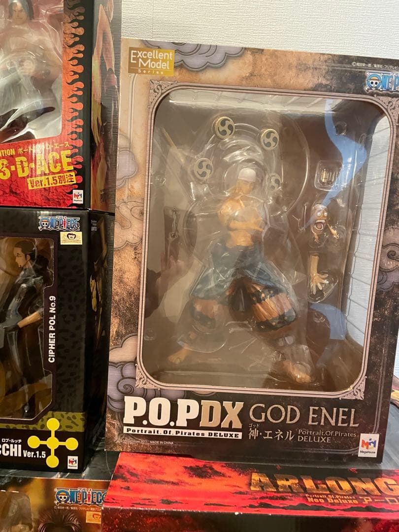①ONEPIECE pop フィギュアセット売り