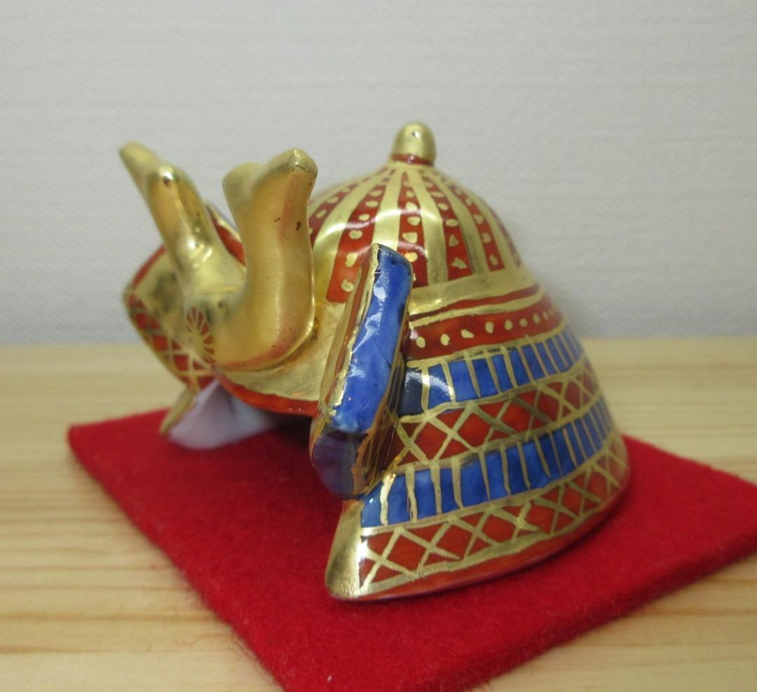 送料込【逢絢亭・新品】茶道具 蓋置 京焼 金襴手 兜の形 平安昭阿弥 共箱入り