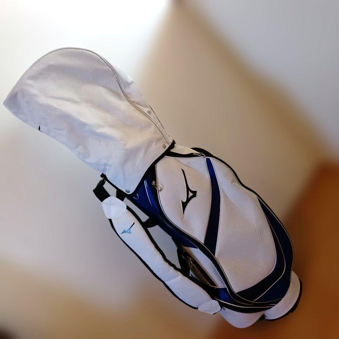 大幅値引き‼️Mizuno キャディバッグ 　新品ゴルフボールセット