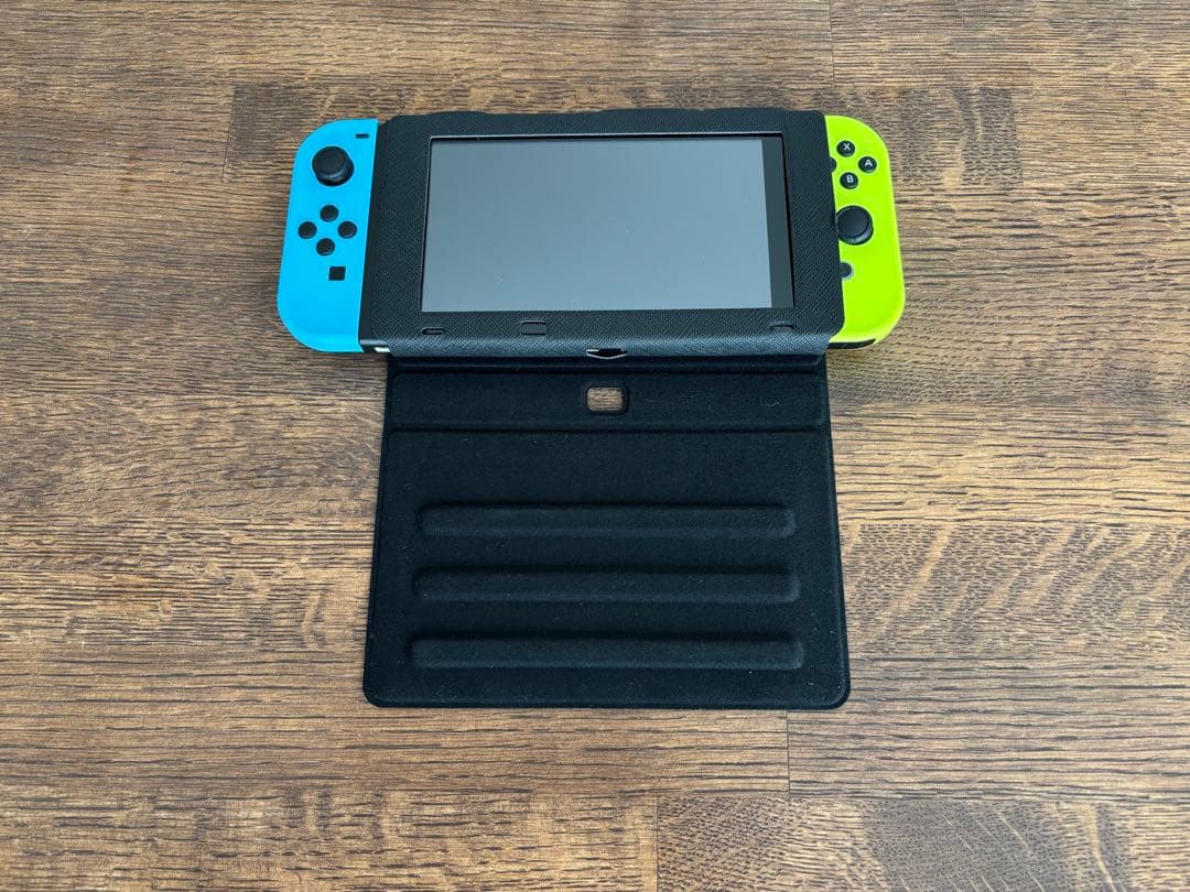 【超美品】Nintendo switch 本体　ニンテンドースイッチ