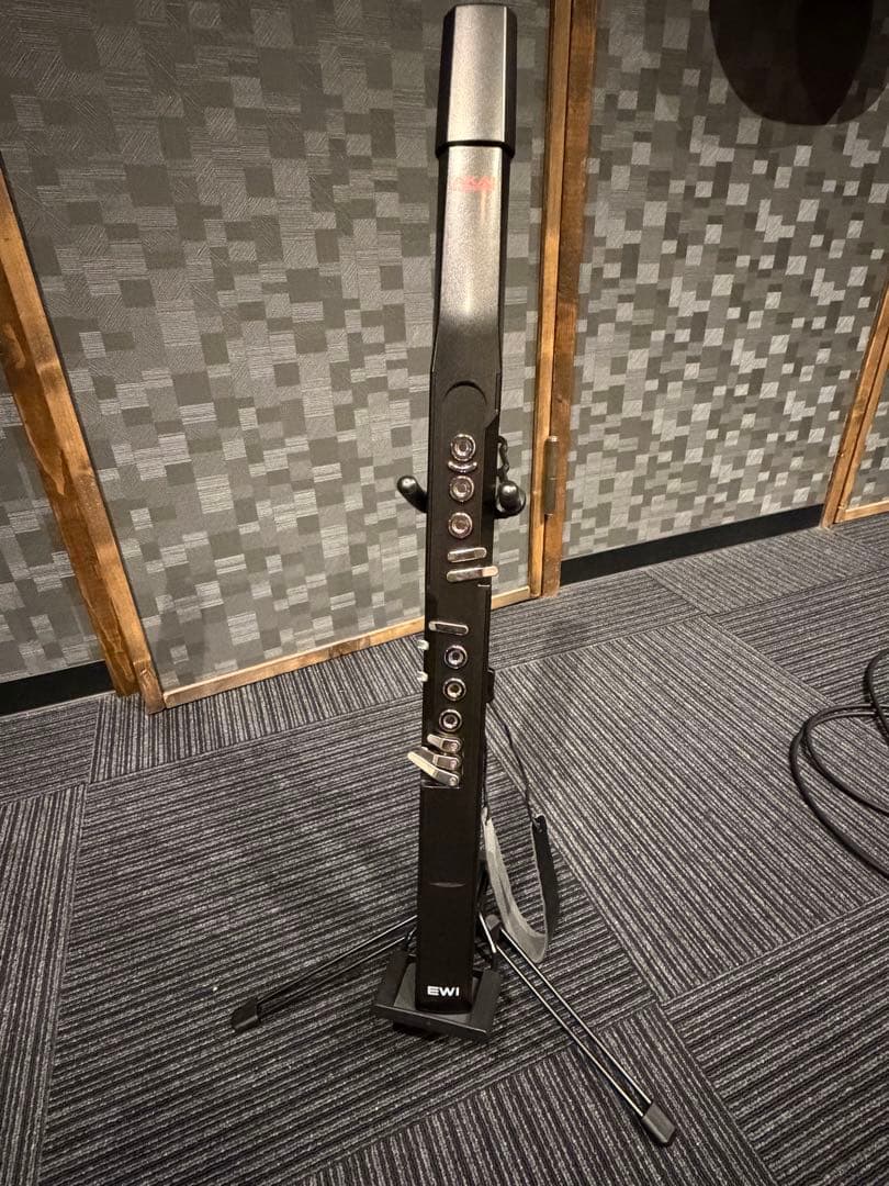 美品 AKAI EWI5000 ウインドシンセサイザー スタンド付き