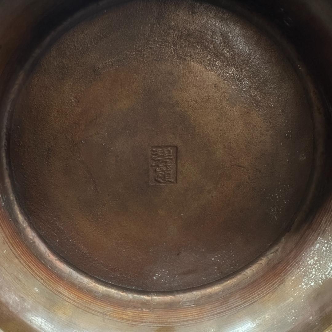 铜制花瓶 古董品