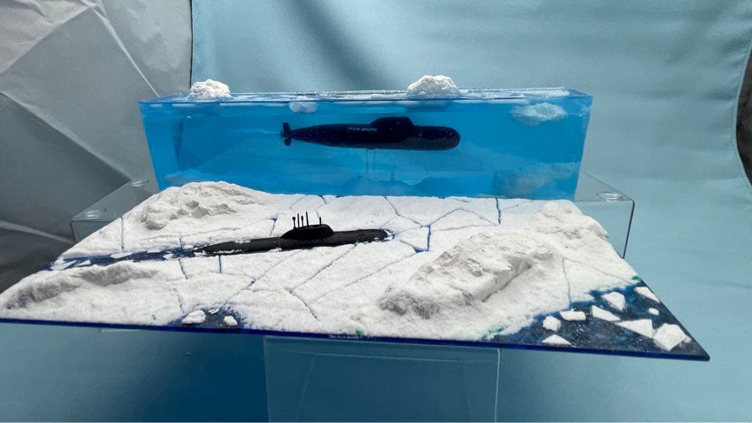 タイフーン級潜水艦　流氷ジオラマ