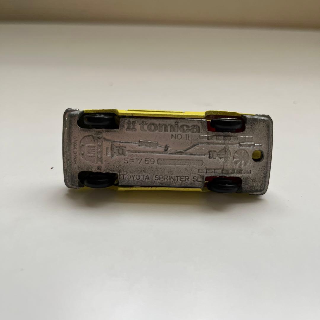 トミカ NO.11 トヨタ スプリンター SL 香港 レア ジャンク