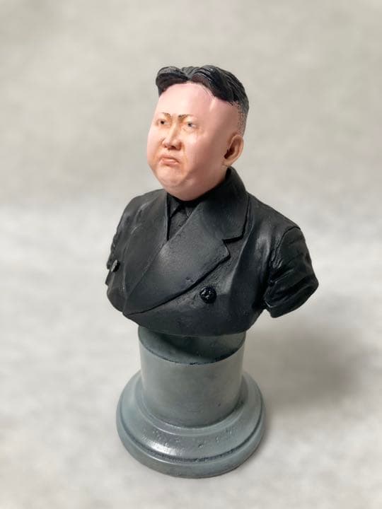 金正恩 ガレージキット　フィギュア 北朝鮮 習近平　完成品　シュプリーム