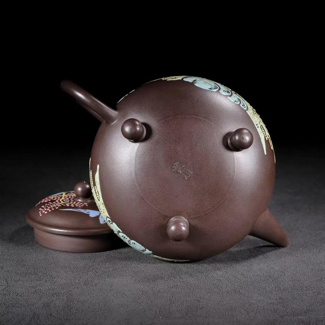 中国古美術・三足水平紫砂壺・ 底款：貢局・宜興原鉱・紫泥急須・茶壺・茶道具・置物