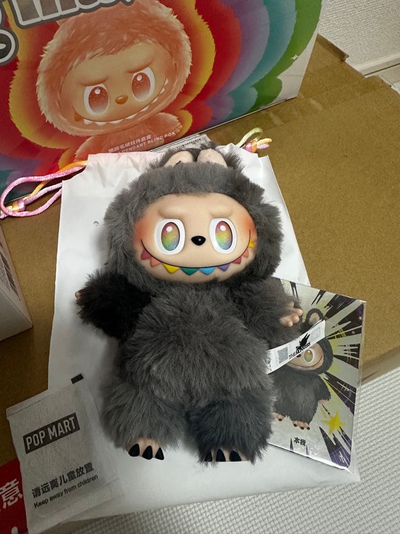正規品　ラブブLabubu Big into Energy シークレット