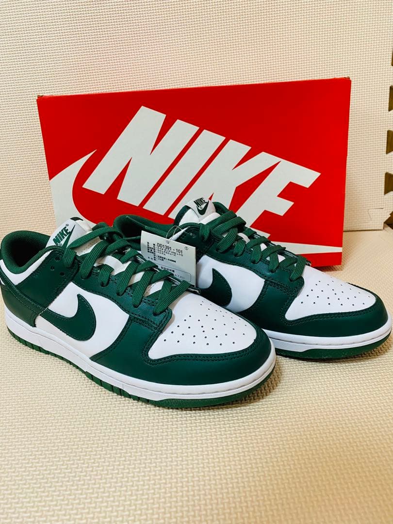 【新品】NIKE DUNK LOW RETRO 9.5 ホワイト/グリーン