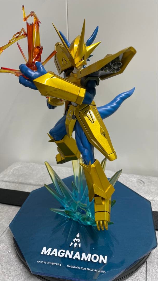 デジモンマグナモンスタチュー