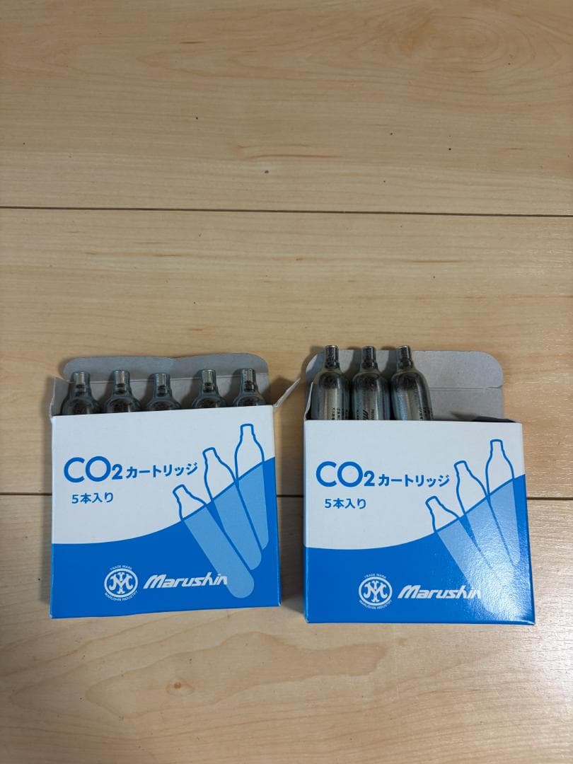 Carbon8 STRIKER-9S BK ストライカー9S CO2 おまけ付