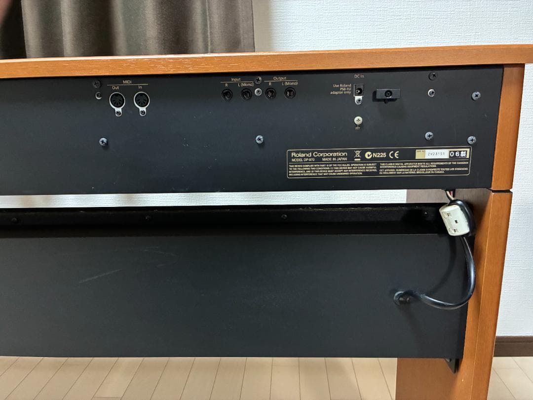 ローランド Roland DP-970 電子ピアノ 昇降イス+付属品・オマケ付き