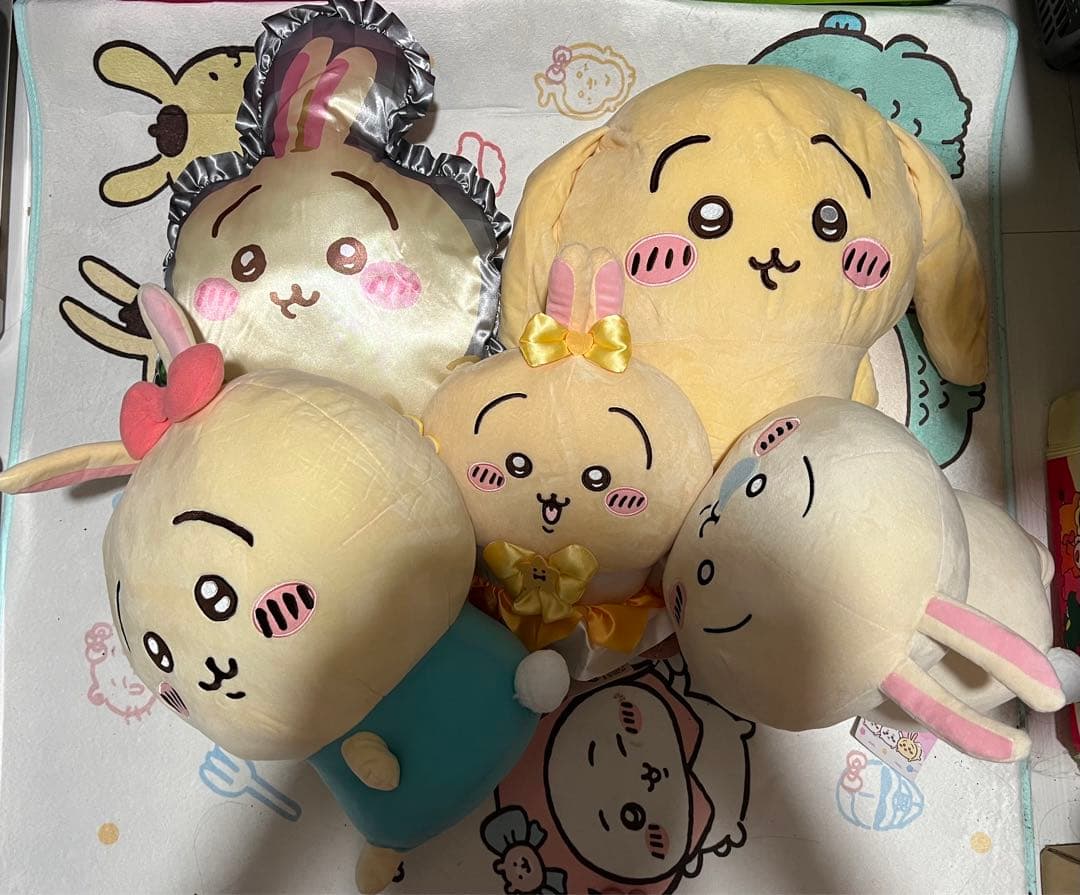 ちいかわ　うさぎ　ぬいぐるみ