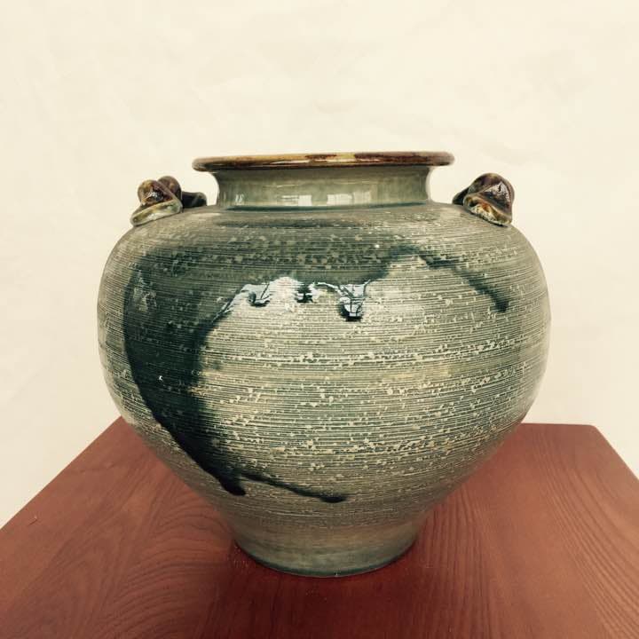 蔵出しの壺